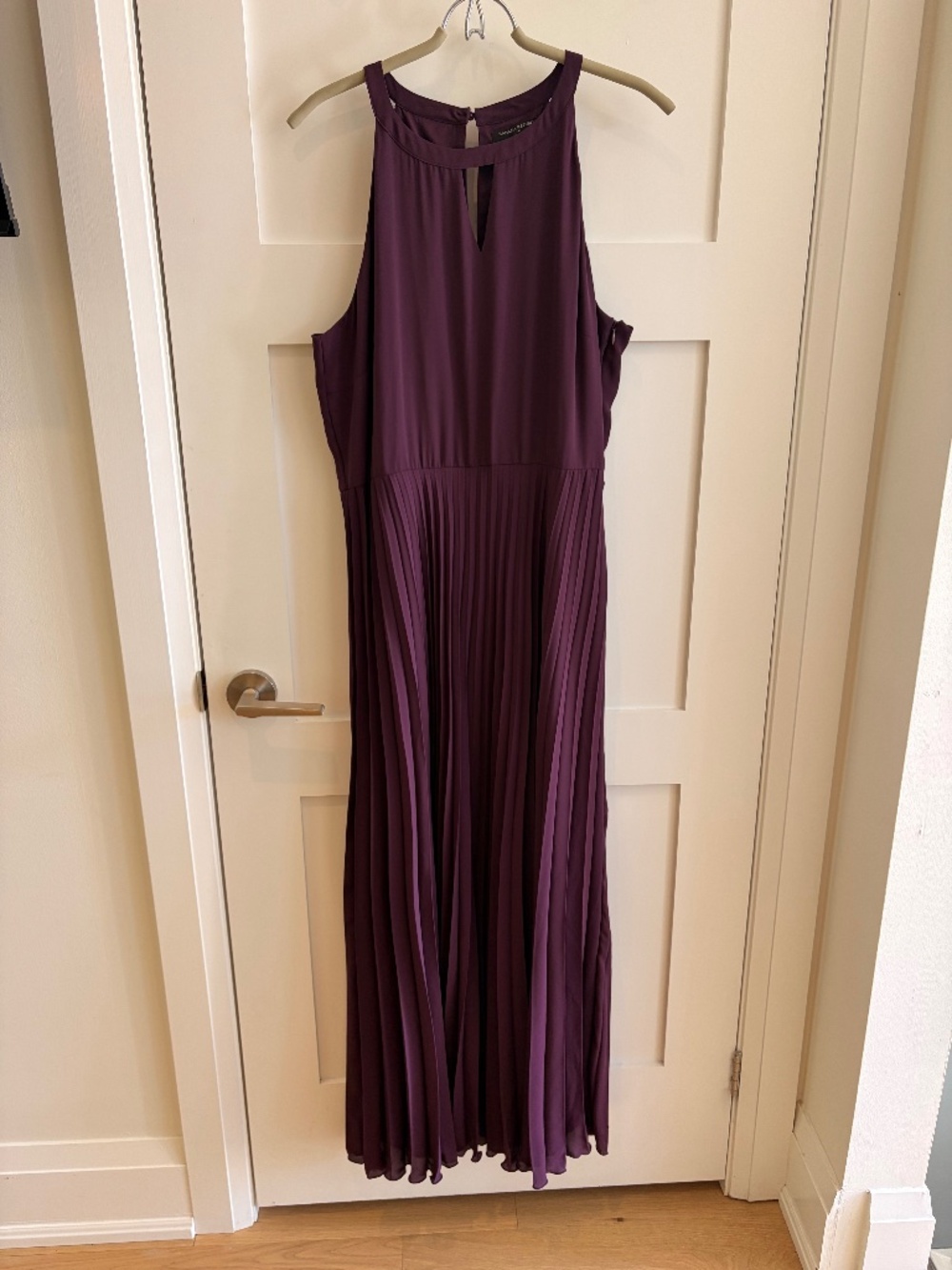 Gorgeous Eggplant Coloured Halter, Banana Republic, Size 14